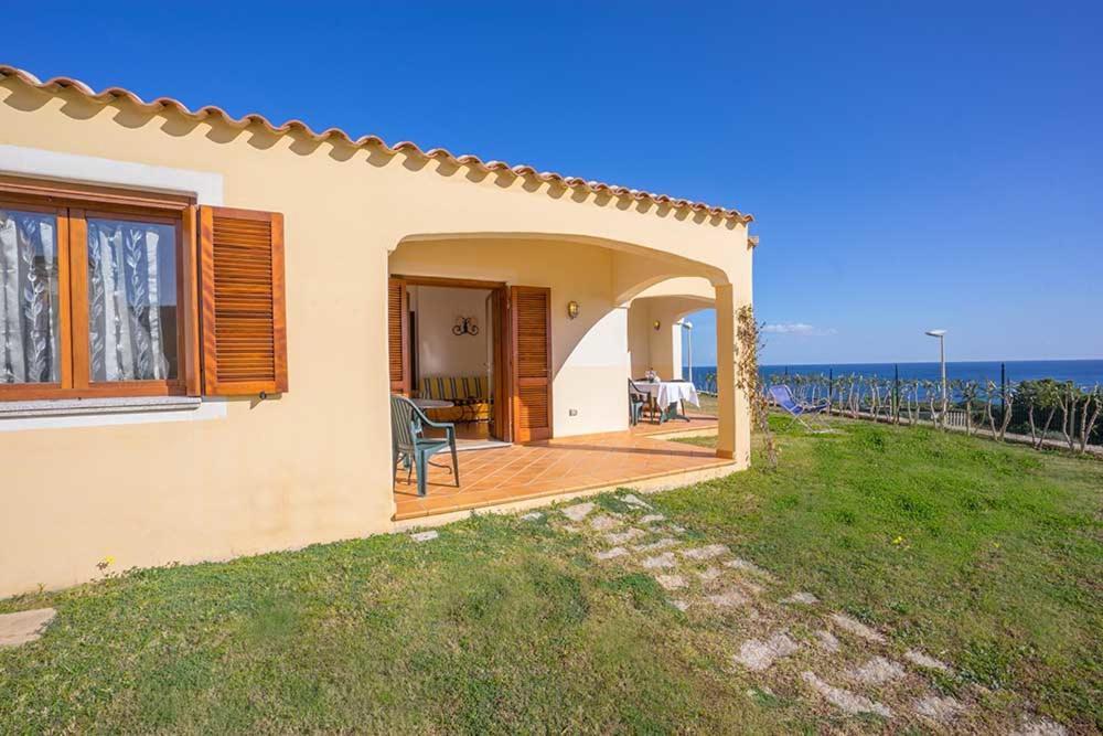 Residence Baia Sant Anna Con Piscina Tanaunella Zewnętrze zdjęcie