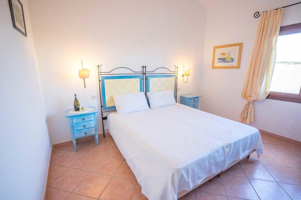 Residence Baia Sant Anna Con Piscina Tanaunella Zewnętrze zdjęcie