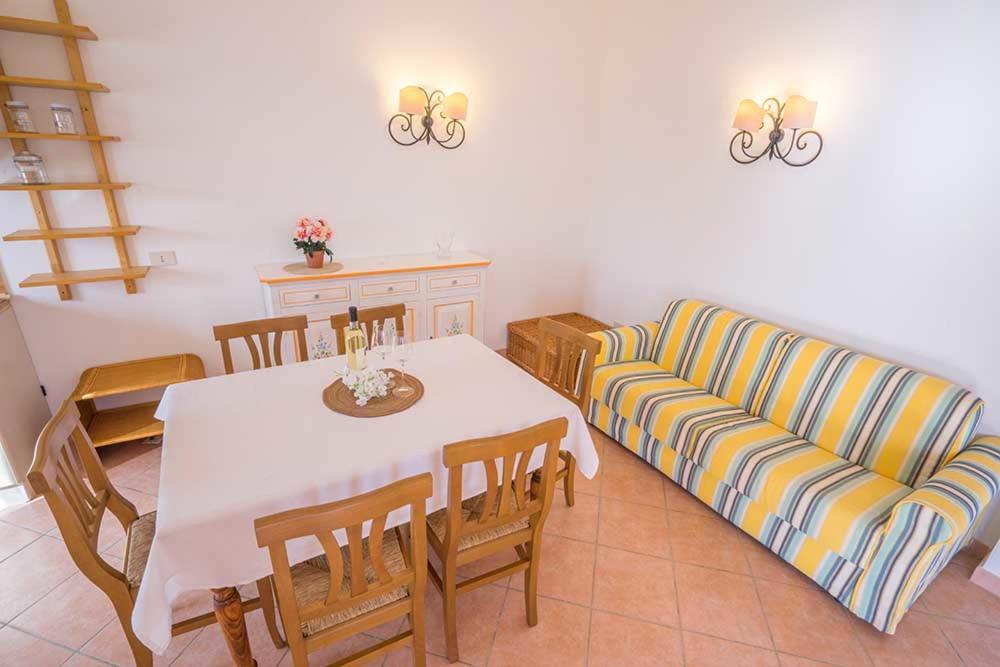 Residence Baia Sant Anna Con Piscina Tanaunella Zewnętrze zdjęcie