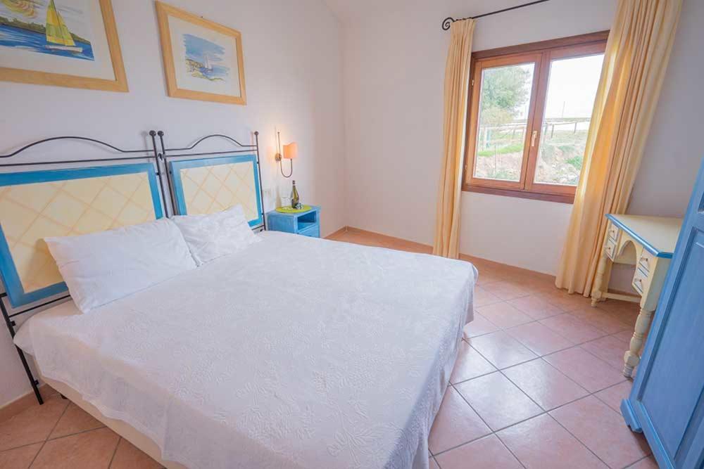 Residence Baia Sant Anna Con Piscina Tanaunella Zewnętrze zdjęcie
