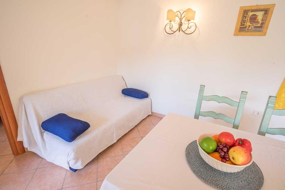 Residence Baia Sant Anna Con Piscina Tanaunella Zewnętrze zdjęcie