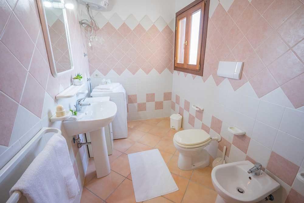 Residence Baia Sant Anna Con Piscina Tanaunella Zewnętrze zdjęcie